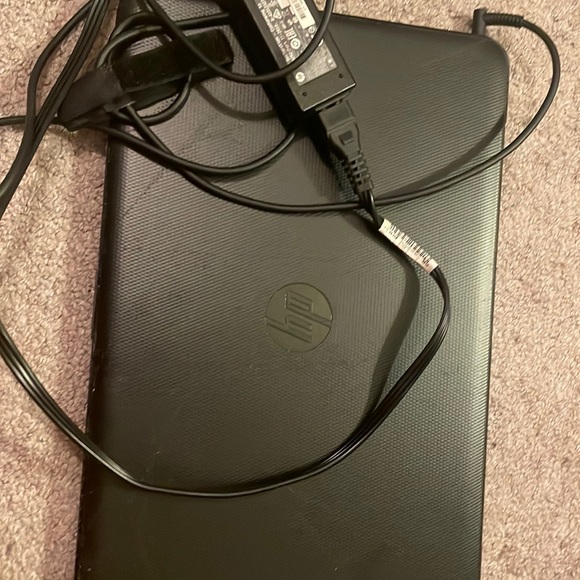 HP laptop and charger (2008)